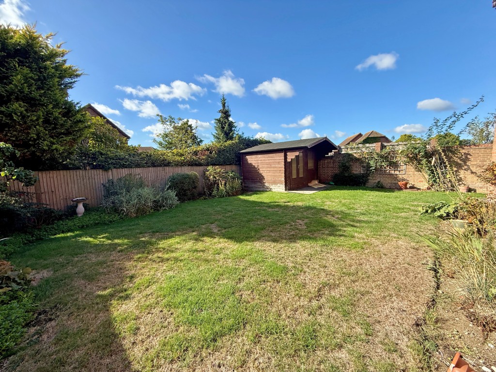 Lot: 141 - DETACHED FOUR-BEDROOM HOUSE - Garden to rear